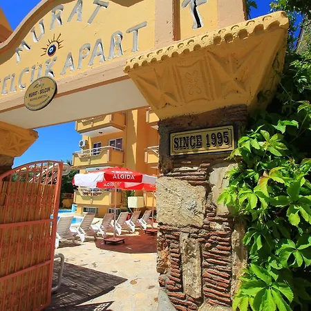 Murat Selcuk Apart Hotel 3* מרמריס