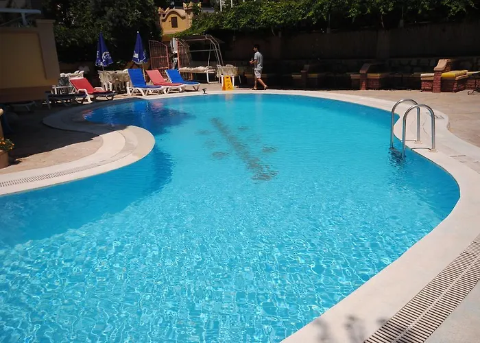 Murat Selcuk Apart Hotel مرمريس